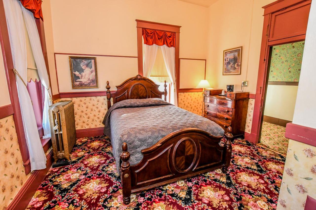 Irma Hotel Коді Екстер'єр фото