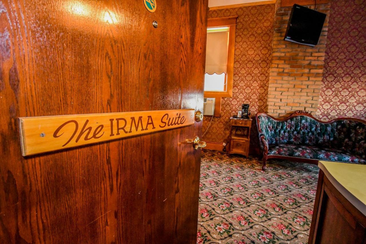 Irma Hotel Коді Екстер'єр фото