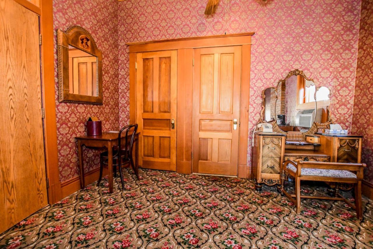 Irma Hotel Коді Екстер'єр фото